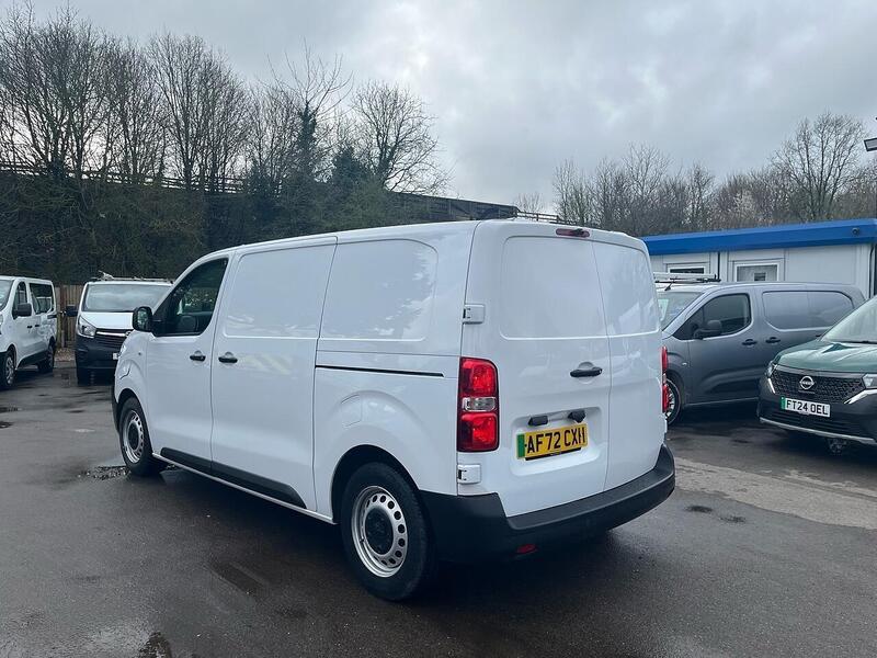Peugeot e 1200 75kWh Professional Standard Panel Van 6dr Electric Auto MWB (136 ps)