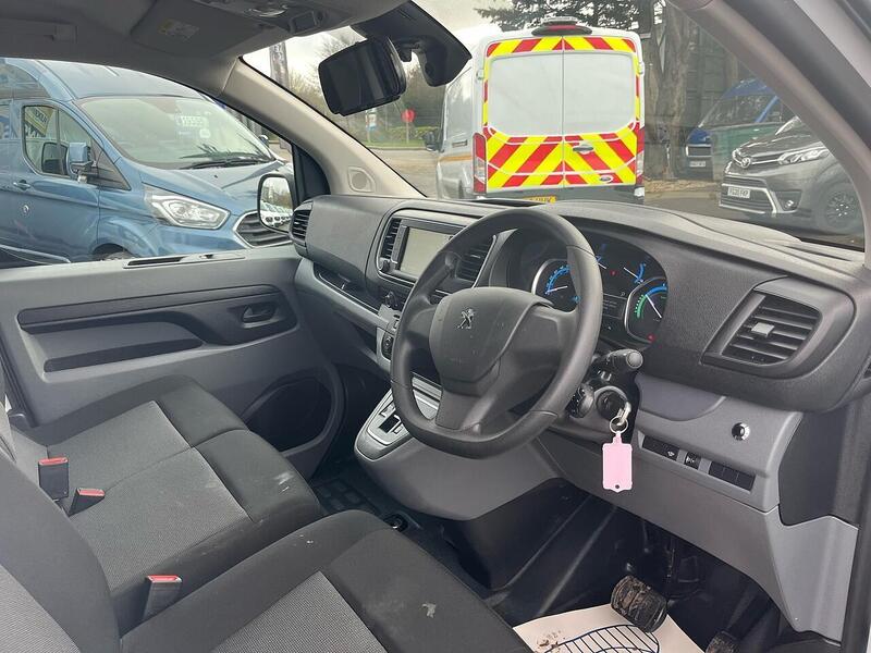 Peugeot e 1200 75kWh Professional Standard Panel Van 6dr Electric Auto MWB (136 ps)