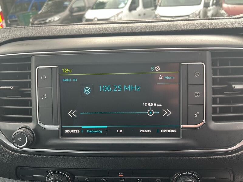 Peugeot e 1200 75kWh Professional Standard Panel Van 6dr Electric Auto MWB (136 ps)