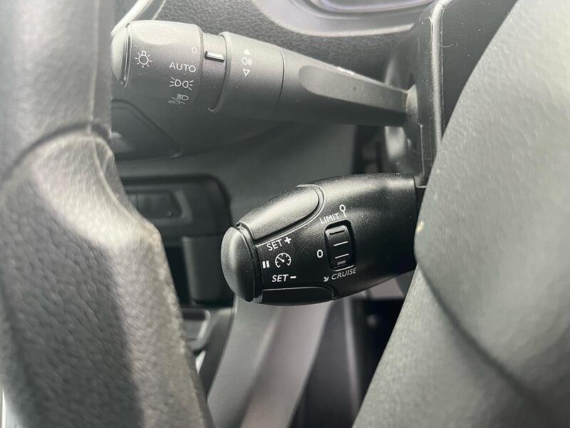 Peugeot e 1200 75kWh Professional Standard Panel Van 6dr Electric Auto MWB (136 ps)