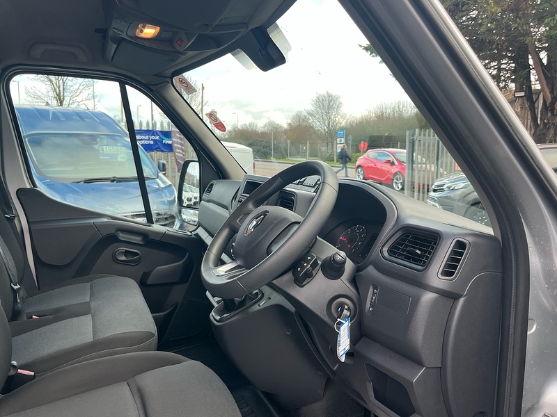 Renault dCi 35 Business Panel Van 2.3 Manual Diesel
