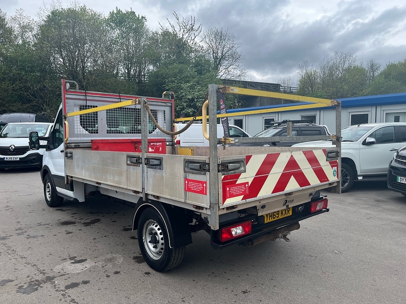 Ford 2.0 350 EcoBlue Chassis Cab 2dr Diesel Manual RWD L3 H1 Euro 6 (s/s) (130 ps)