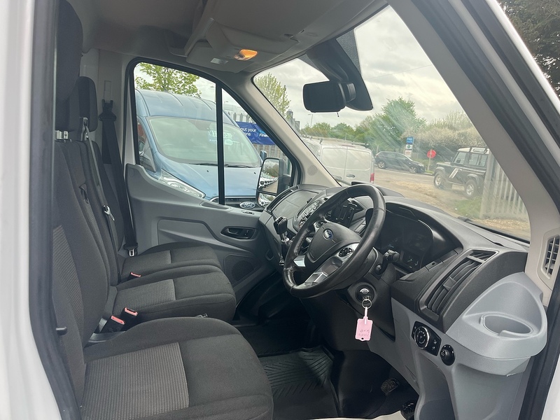 Ford 2.0 350 EcoBlue Chassis Cab 2dr Diesel Manual RWD L3 H1 Euro 6 (s/s) (130 ps)