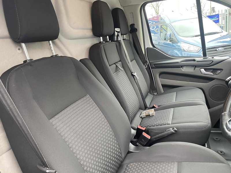 Ford 2.0 320 EcoBlue Trend Panel Van 5dr Diesel Manual L1 H1 Euro 6 (s/s) (130 ps)