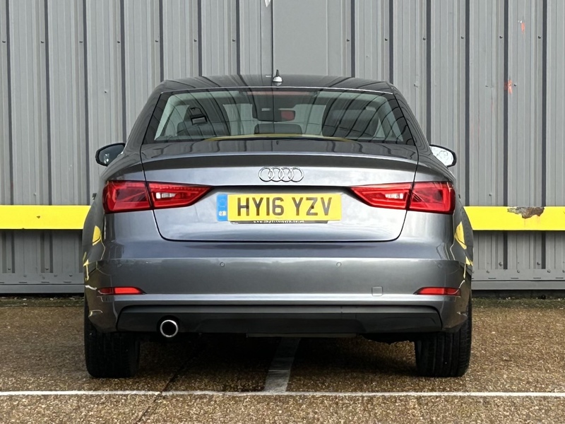 Audi 1.6 TDI Sport Saloon 4dr Diesel S Tronic Euro 6 (s/s) (Nav) (110 ps)