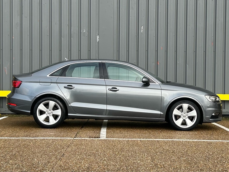 Audi 1.6 TDI Sport Saloon 4dr Diesel S Tronic Euro 6 (s/s) (Nav) (110 ps)