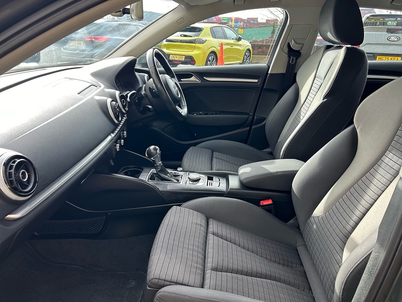 Audi 1.6 TDI Sport Saloon 4dr Diesel S Tronic Euro 6 (s/s) (Nav) (110 ps)