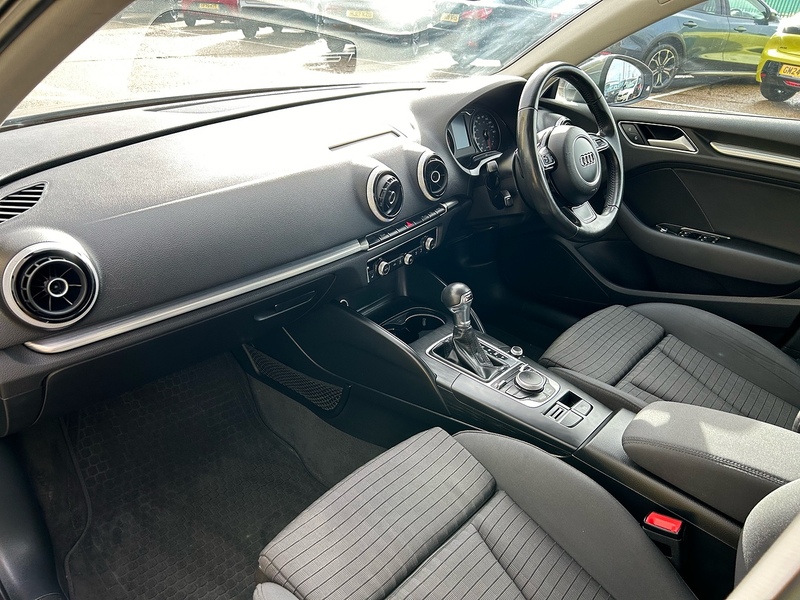 Audi 1.6 TDI Sport Saloon 4dr Diesel S Tronic Euro 6 (s/s) (Nav) (110 ps)