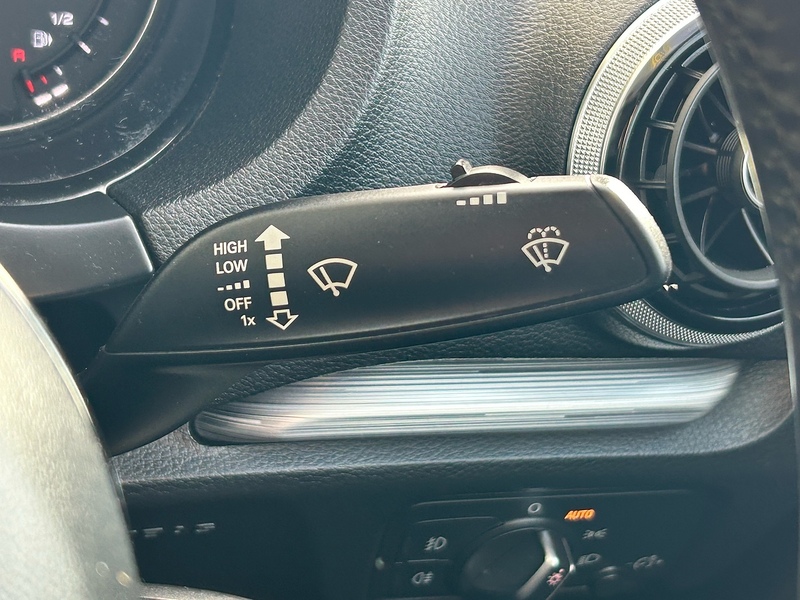 Audi 1.6 TDI Sport Saloon 4dr Diesel S Tronic Euro 6 (s/s) (Nav) (110 ps)