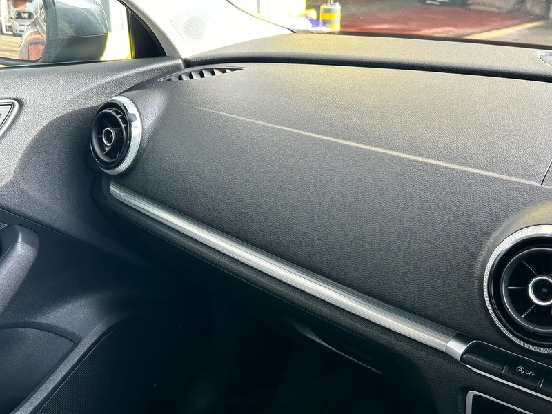 Audi 1.6 TDI Sport Saloon 4dr Diesel S Tronic Euro 6 (s/s) (Nav) (110 ps)