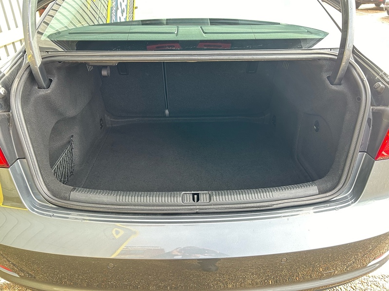 Audi 1.6 TDI Sport Saloon 4dr Diesel S Tronic Euro 6 (s/s) (Nav) (110 ps)