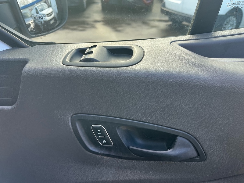 Ford 350 EcoBlue Trend Panel Van 2.0 Manual Diesel