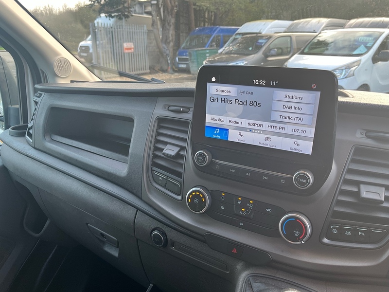 Ford 350 EcoBlue Trend Panel Van 2.0 Manual Diesel