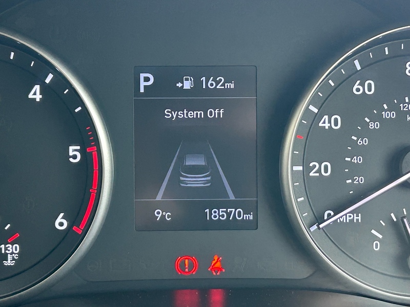 Hyundai CRDi SE Nav Hatchback 1.6 Automatic Diesel