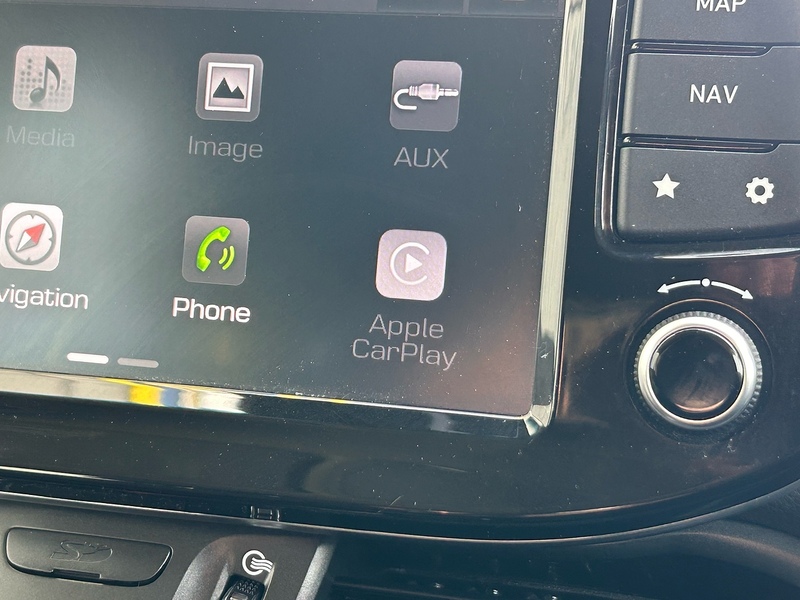 Hyundai CRDi SE Nav Hatchback 1.6 Automatic Diesel