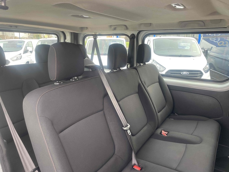 Renault dCi 27 Business Minibus 1.6 Manual Diesel