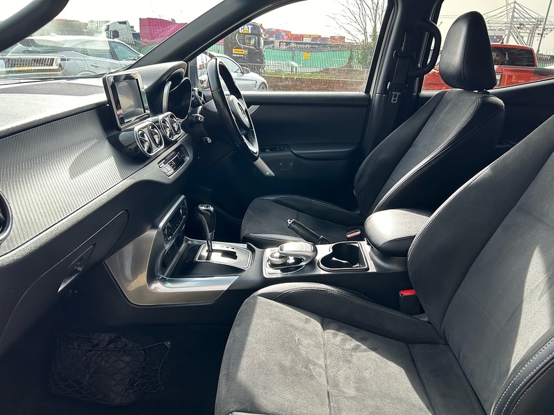 Mercedes-Benz CDI Progressive Pickup 2.3 Automatic Diesel