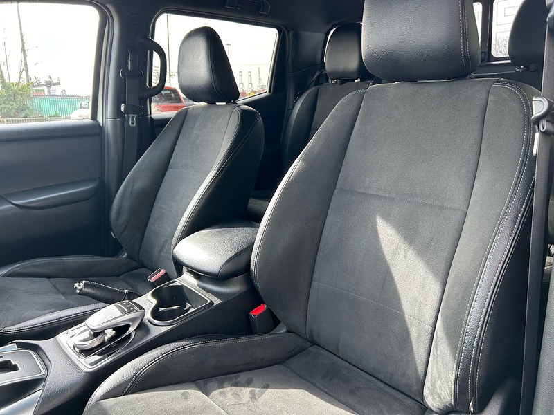 Mercedes-Benz CDI Progressive Pickup 2.3 Automatic Diesel