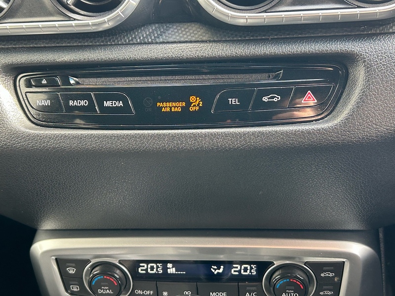Mercedes-Benz CDI Progressive Pickup 2.3 Automatic Diesel