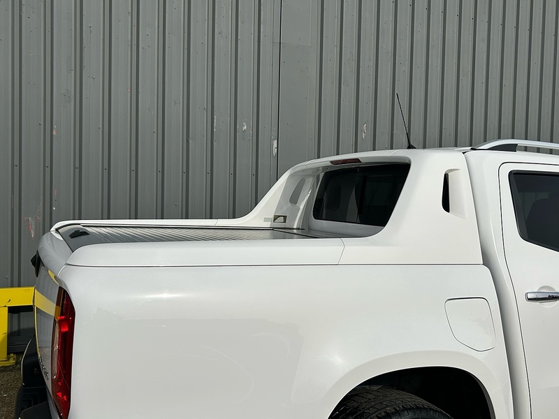 Mercedes-Benz CDI Progressive Pickup 2.3 Automatic Diesel