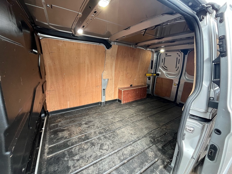 Ford 2.0 300 EcoBlue Limited Panel Van 5dr Diesel Manual L2 H1 Euro 6 (s/s) (130 ps)