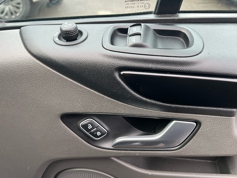 Ford 2.0 300 EcoBlue Limited Panel Van 5dr Diesel Manual L2 H1 Euro 6 (s/s) (130 ps)