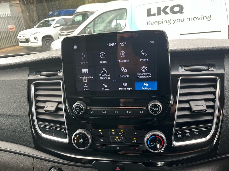 Ford 2.0 300 EcoBlue Limited Panel Van 5dr Diesel Manual L2 H1 Euro 6 (s/s) (130 ps)