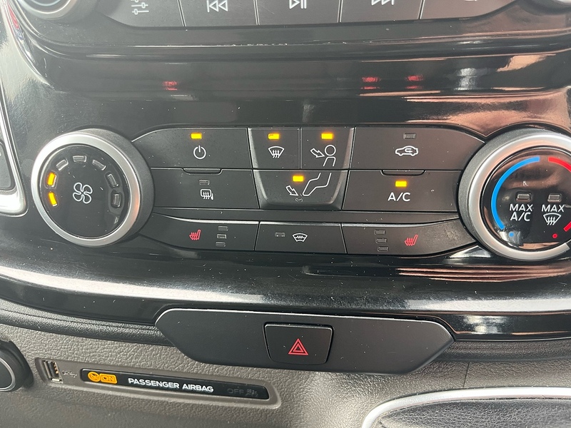 Ford 2.0 300 EcoBlue Limited Panel Van 5dr Diesel Manual L2 H1 Euro 6 (s/s) (130 ps)