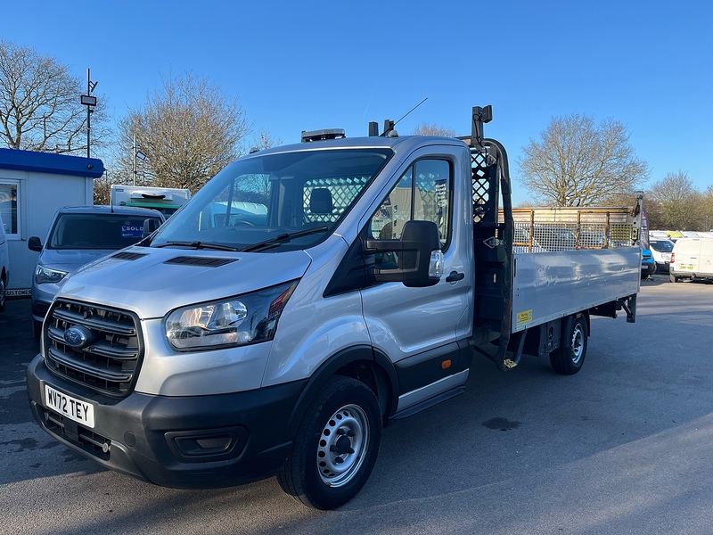 Ford 2.0 350 EcoBlue HD Leader Chassis Cab 2dr Diesel Manual RWD L4 Euro 6 (s/s) (DRW) (130 ps)