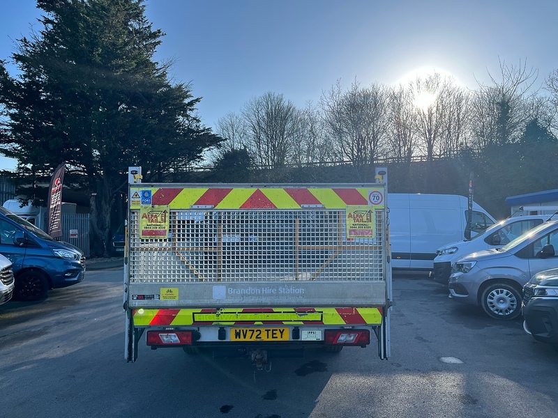 Ford 2.0 350 EcoBlue HD Leader Chassis Cab 2dr Diesel Manual RWD L4 Euro 6 (s/s) (DRW) (130 ps)