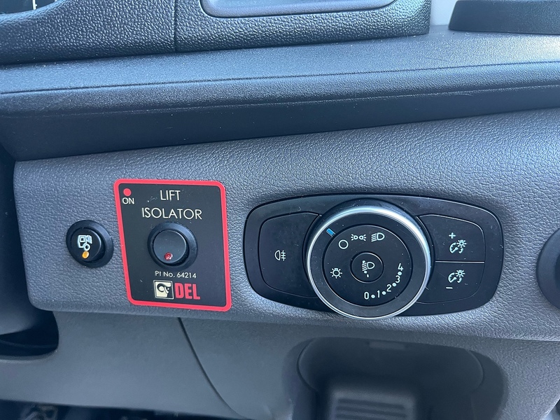 Ford 2.0 350 EcoBlue HD Leader Chassis Cab 2dr Diesel Manual RWD L4 Euro 6 (s/s) (DRW) (130 ps)