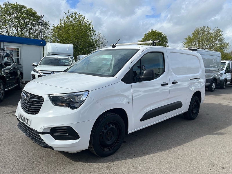 Vauxhall 1.5 Turbo D 2300 Sportive Panel Van 4dr Diesel Manual L2 H1 Euro 6 (s/s) (100 ps)