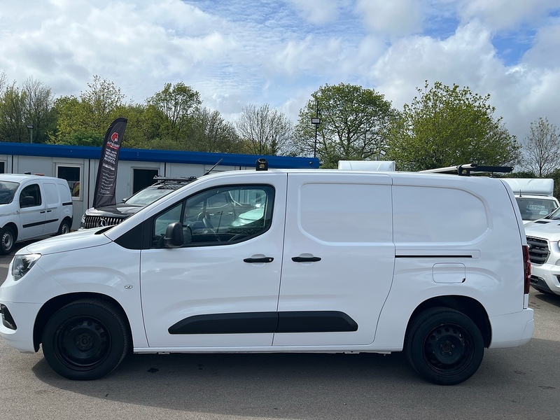 Vauxhall 1.5 Turbo D 2300 Sportive Panel Van 4dr Diesel Manual L2 H1 Euro 6 (s/s) (100 ps)