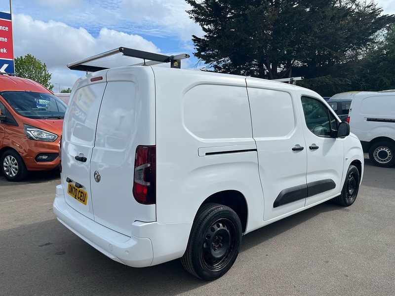 Vauxhall 1.5 Turbo D 2300 Sportive Panel Van 4dr Diesel Manual L2 H1 Euro 6 (s/s) (100 ps)