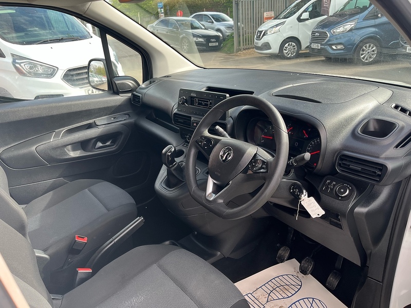 Vauxhall 1.5 Turbo D 2300 Sportive Panel Van 4dr Diesel Manual L2 H1 Euro 6 (s/s) (100 ps)