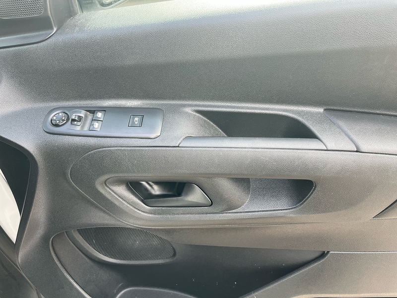 Vauxhall 1.5 Turbo D 2300 Sportive Panel Van 4dr Diesel Manual L2 H1 Euro 6 (s/s) (100 ps)