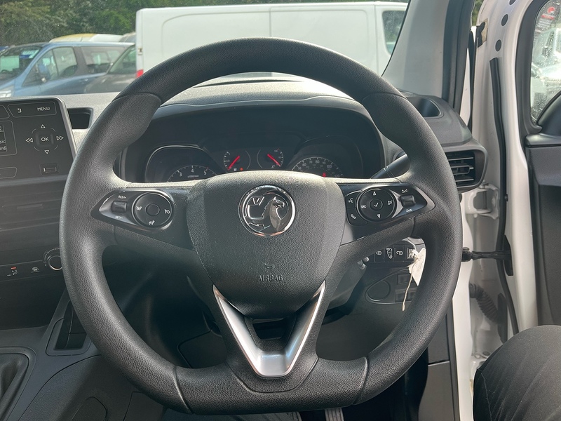 Vauxhall 1.5 Turbo D 2300 Sportive Panel Van 4dr Diesel Manual L2 H1 Euro 6 (s/s) (100 ps)