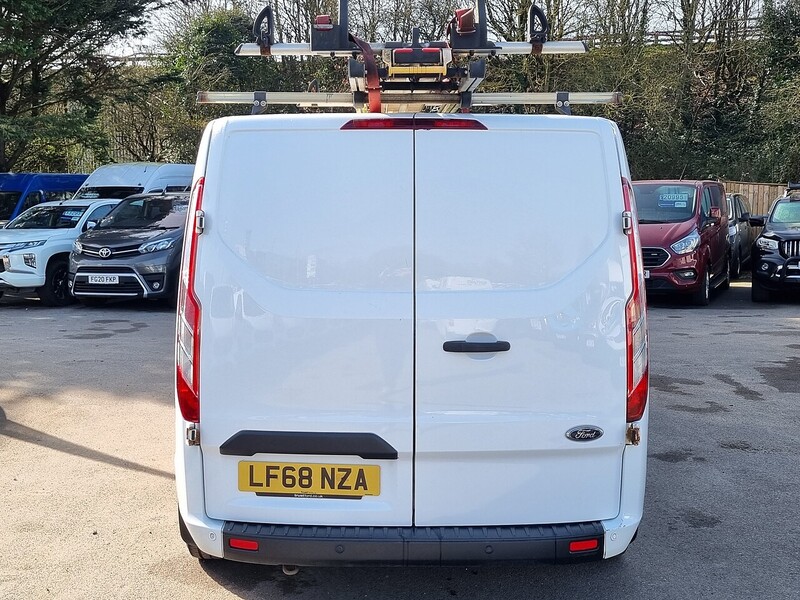 Ford 2.0 300 EcoBlue Trend Panel Van 5dr Diesel Manual L2 H1 Euro 6 (105 ps)