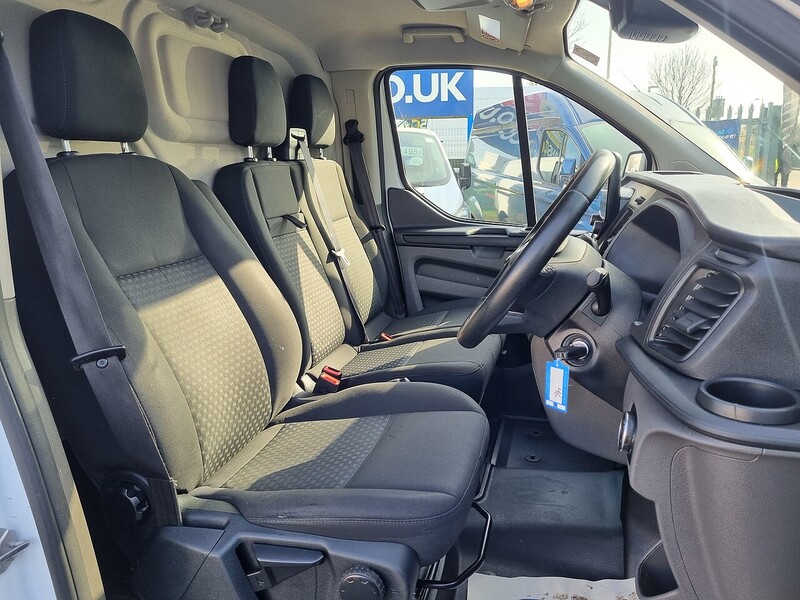 Ford 2.0 300 EcoBlue Trend Panel Van 5dr Diesel Manual L2 H1 Euro 6 (105 ps)
