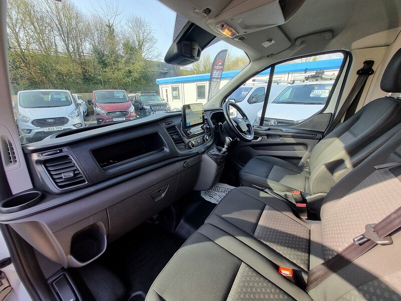 Ford 2.0 300 EcoBlue Trend Panel Van 5dr Diesel Manual L2 H1 Euro 6 (105 ps)