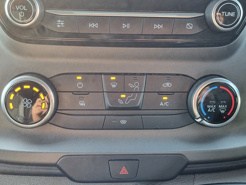 Ford 2.0 300 EcoBlue Trend Panel Van 5dr Diesel Manual L2 H1 Euro 6 (105 ps)