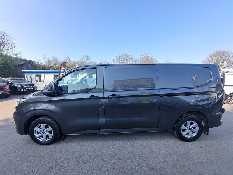 Ford 2.0 280 EcoBlue Limited Panel Van 5dr Diesel Manual L2 H1 Euro 6 (s/s) (136 ps)