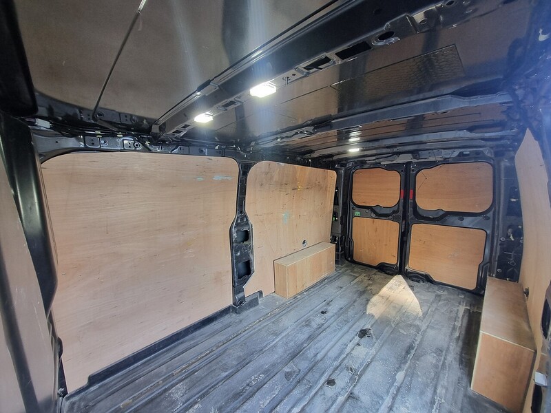 Ford 2.0 280 EcoBlue Limited Panel Van 5dr Diesel Manual L2 H1 Euro 6 (s/s) (136 ps)