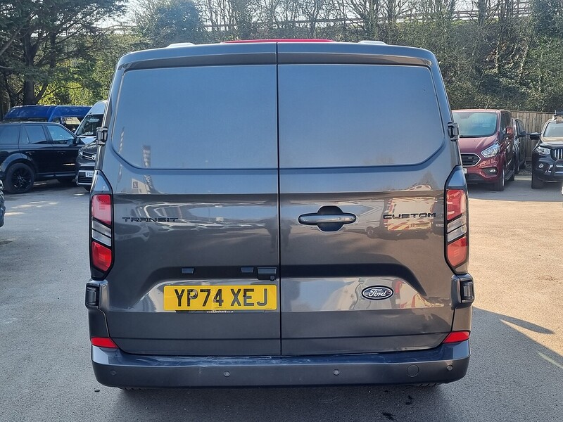 Ford 2.0 280 EcoBlue Limited Panel Van 5dr Diesel Manual L2 H1 Euro 6 (s/s) (136 ps)