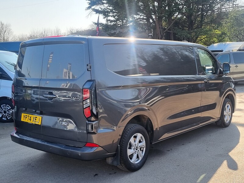 Ford 2.0 280 EcoBlue Limited Panel Van 5dr Diesel Manual L2 H1 Euro 6 (s/s) (136 ps)