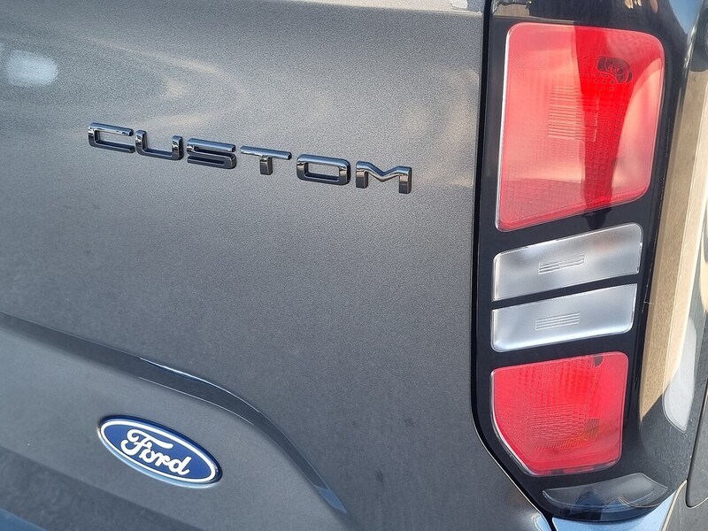 Ford 2.0 280 EcoBlue Limited Panel Van 5dr Diesel Manual L2 H1 Euro 6 (s/s) (136 ps)