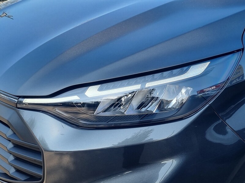 Ford 2.0 280 EcoBlue Limited Panel Van 5dr Diesel Manual L2 H1 Euro 6 (s/s) (136 ps)