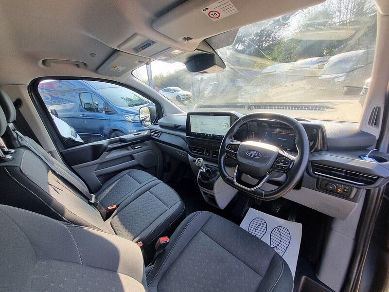 Ford 2.0 280 EcoBlue Limited Panel Van 5dr Diesel Manual L2 H1 Euro 6 (s/s) (136 ps)