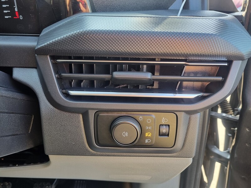 Ford 2.0 280 EcoBlue Limited Panel Van 5dr Diesel Manual L2 H1 Euro 6 (s/s) (136 ps)