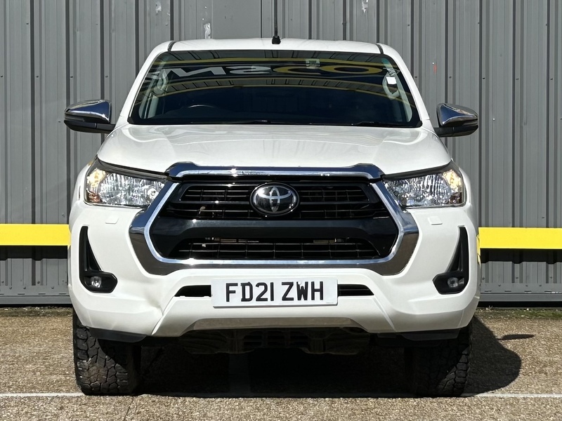 Toyota 2.4 D-4D Icon Pickup Double Cab 4dr Diesel Manual 4WD Euro 6 (s/s) (150 ps)